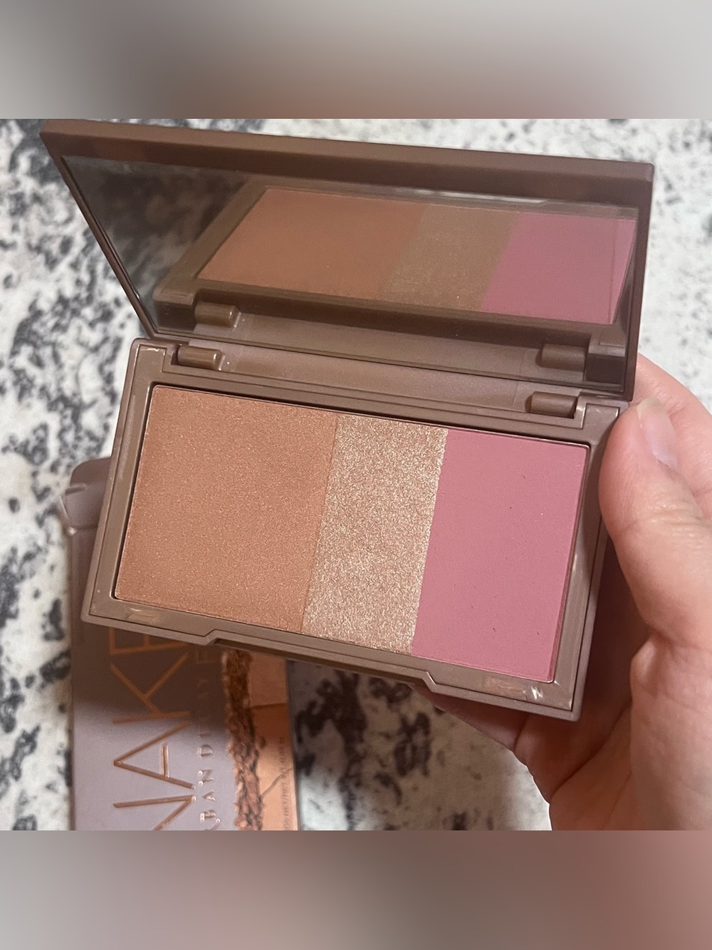 Urban Decay Naked Flushed palette Strip - Picture 3 of 9
